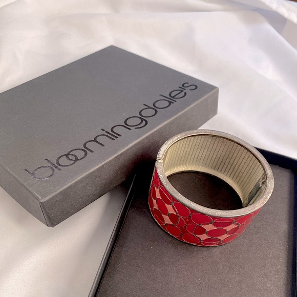 LOFT Women’s Red Metal Bracelet ❤️ - Picture 1 of 10